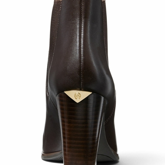 Michael Kors Each Lottie Booties - Picture 3 of 11